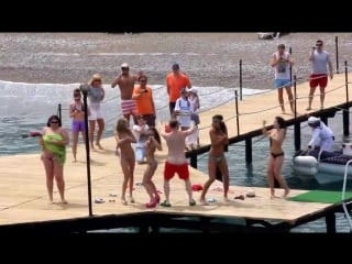Стриптиз от comedy woman