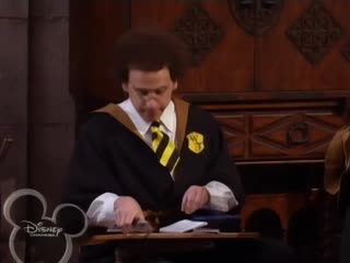 Magicienii din waverly place episodul 13 in aceas clasa cu justin partea 1