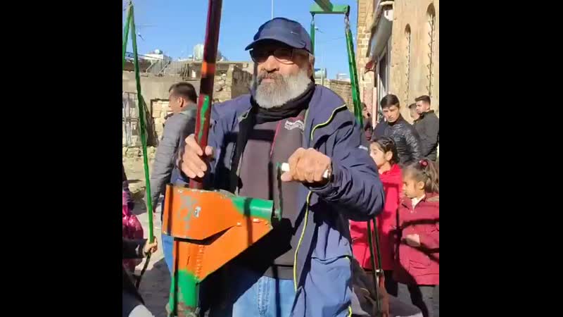 So this is what we saw in the spoilers when reyyan was running after the old man hercai reymir miran reyyan akınakınözü