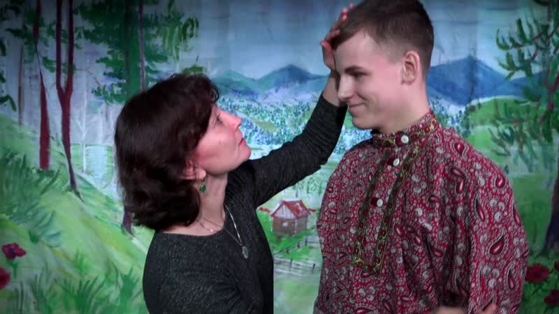 Подготоа к спектаклю " малахитовая шкатулка"