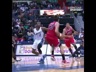 Derrick rose assist to joakim noah