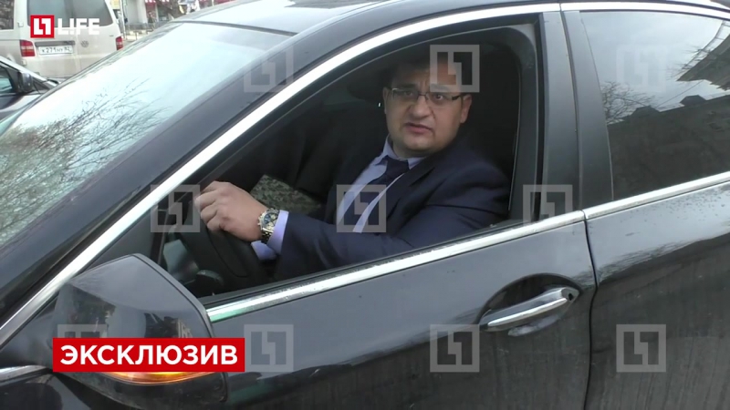 Водителем, обматерившим активистов "стопхама" в симферополе, оказался известный блогер