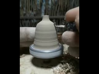 Making and painting a tiny vase