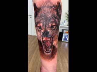 Caroline friedmann tattoo wolf