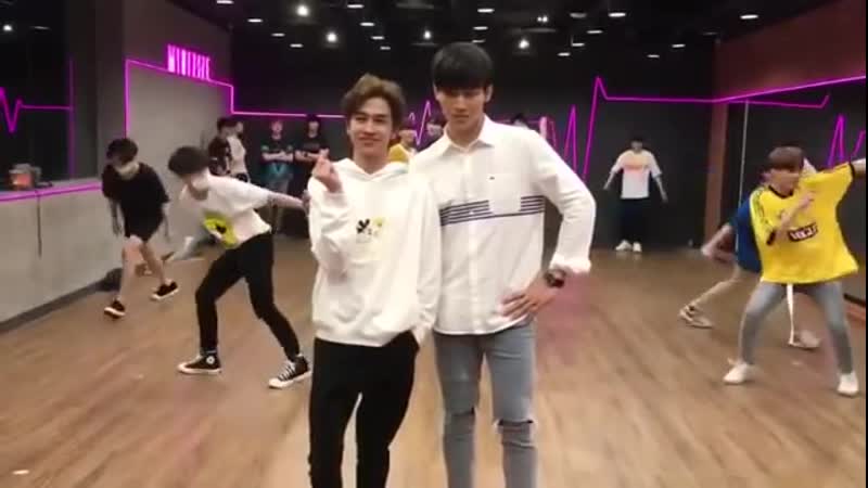 Ohm​ fluke​ ซ้อมเต้น​