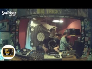 Alex yurov and lowriderz sun wave live stream@baza record shop