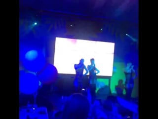 Nikita искусаю sunday ginza