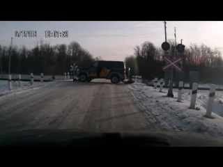 Автопоезд)) угадай страну по видео)