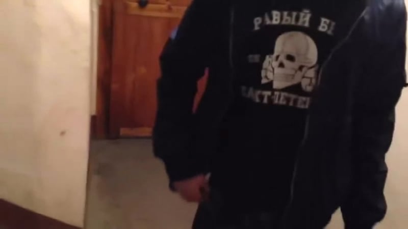 Отпиздил правого лоха