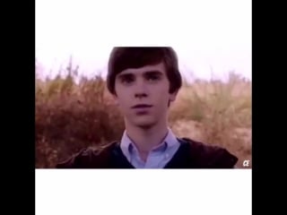 Freddie highmore