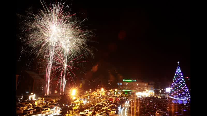 Փոքրիկ թզուկները գյումրիում վառել են տոնածառի լույսերը միջոցառումների մեկնարկը տրված է