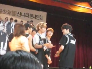 130714 bts gangnam fan autograph session