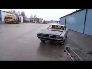 [art on car] classic car restoration dodge charger rt se 1969