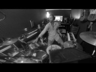 Tiga bugatti (youngr bootleg)