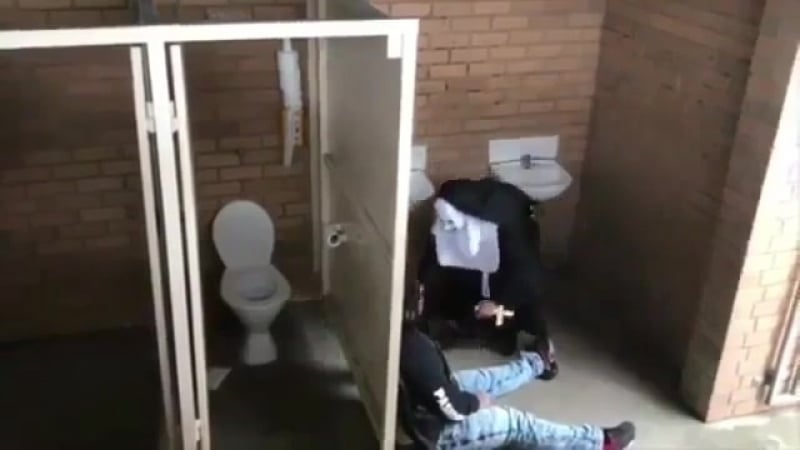 Пранк по производству кирпичей