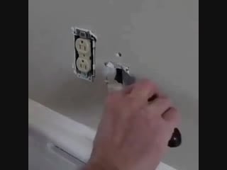 Закрываем дырку в стене