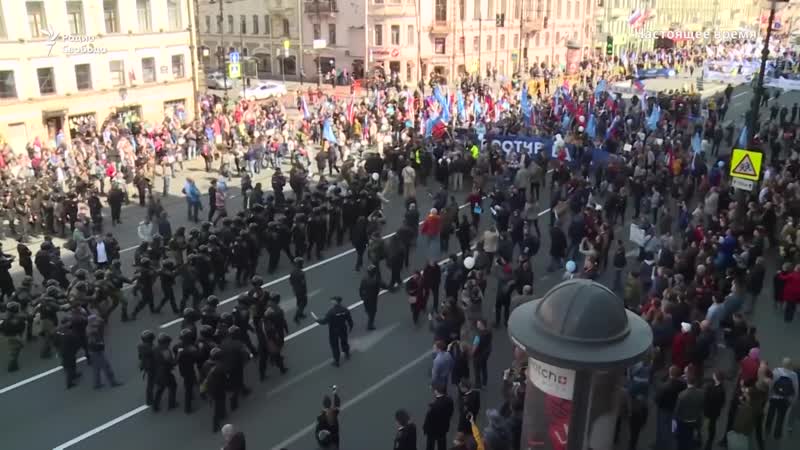 В петербурге силовики избили участников шествия первомая репортаж