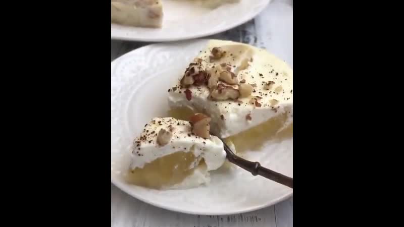 Бананы, запечённые с творогом и йогуртом