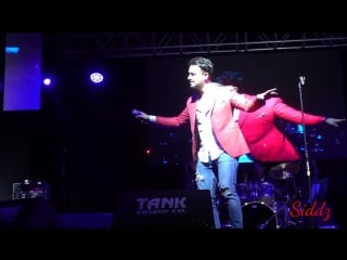 Jeena jeena rocks version atif aslam live performing at trinidad
