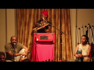 C c white this is soul kirtan! (he shiva shankara live!)