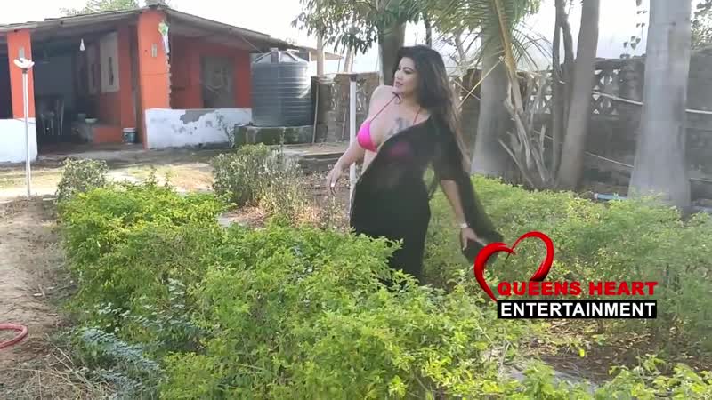 Soniya maheshwari pink love black saree