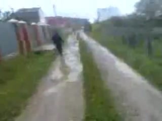 Танин внук дрочит в чашку