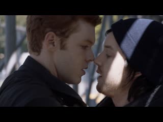 Mickey and ian / s07е10/ scenes 01 03 / rus sub