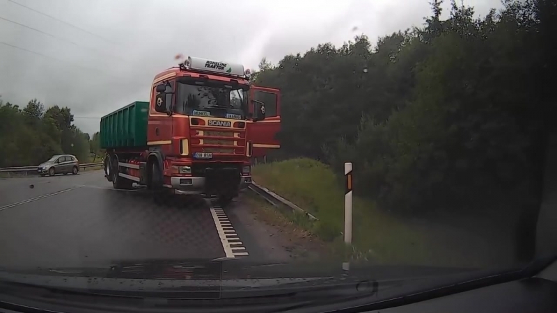 Подбил своего