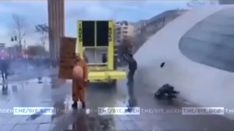 Свобода и демократия по французски