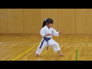 5 year old girl practicing kihon