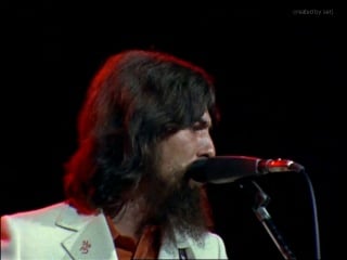 George harrison while my guitar gently weeps