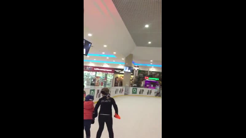 Порно на катке