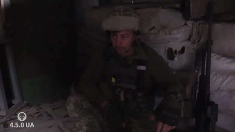 «переговори з окупантом твоєї землі можуть тривати не довше автоматної черги»