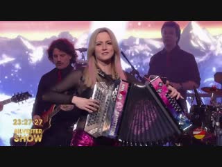 Melissa naschenweng «i steh auf bergbauernbuam» (die silvestershow mit jörg pilawa 2018)