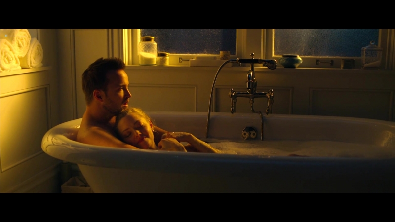 Amanda seyfried fathers and daughters (2015)