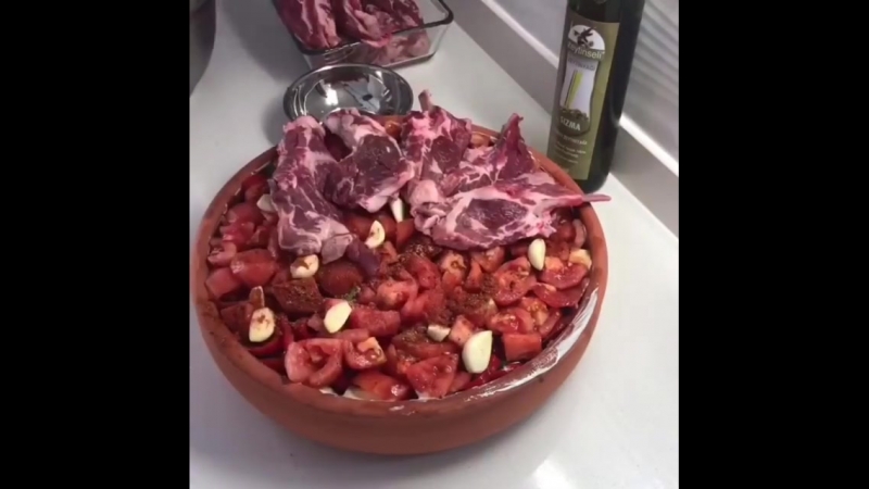 Запеченный ягненок с овощами