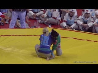 160118 bomi (apink) vs momo (twice) isac 2016 wrestling