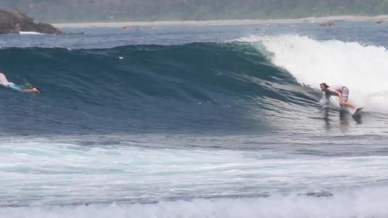 Surfvan channel lombok sumbawa
