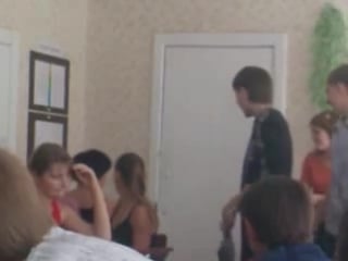 Мариночку закрывают в подсобке)) но ей это нравитса))ыыы