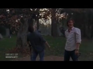 Джаред падалеки порвал штаны