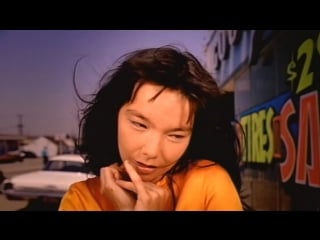 Björk it's oh so quiet (720p) bjork