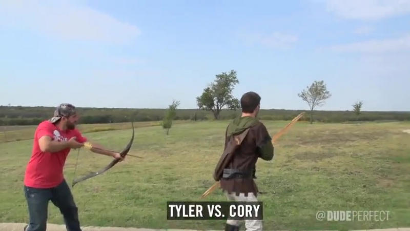 Эти парни знаю как развлекаться без алкоголя!) здоровая жизнь! алкоголю нет! archery trick shots dude perfect