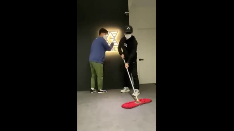 |210216| #bumchallenge with groovl1n's manager @ ravi's ig