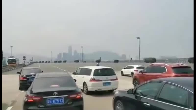 Китайские силовики прибывают в пограничную с гонконгом провинцию шеньчжень#2