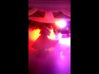 Постаноа першого весільного танцю