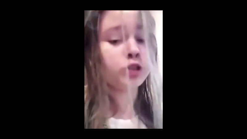 Что несет эта шл**а?