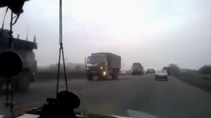 Колонна техники ополченческих формирований в конце ноября 2014 года