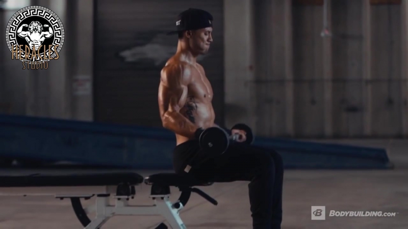 Правильный тренинг трисет на бицепс с прямым грифом [rus]