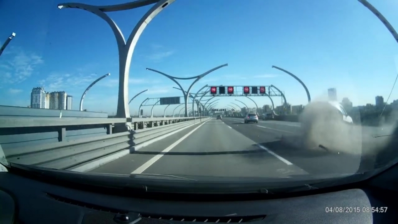 ✔ особое мнение попавший в аварию водитель пострадал в повторном дтп в санкт петербурге (04 08 2016)