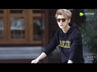 Luhan @ 170413 l'officiel hommes bts